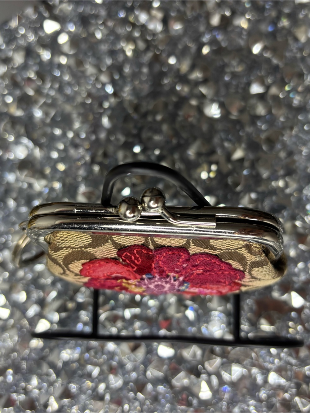 Coach RARE y2k poppy for peace Floral Appliqué kisslock coin charm EUC - Picture 6 of 14